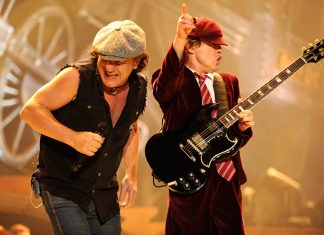 Sondaj: AC/DC a fost ales concertul anului 2010 in Romania
