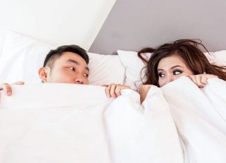 Cat crezi ca vrea sa stie despre viata ta sexuala?