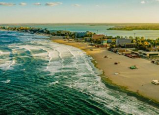 Statiunile Mamaia, Eforie Nord si Costinesti, in topul destinatiilor cautate de romani pentru concediul din vara