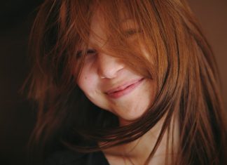 203 Citate Despre Zambet Citate frumoase