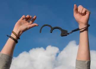 Cum sa te ierti pentru greselile pe care le-ai facut