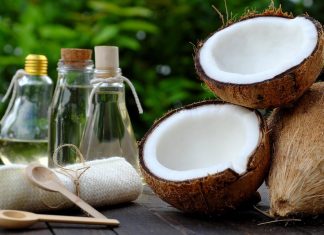 5 tratamente cu ulei de cocos pentru a reduce vergeturile si cicatricile