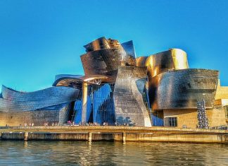 Care este cel mai bun moment pentru a vizita Guggenheim Bilbao?