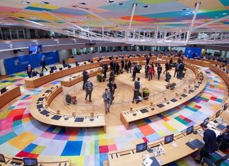 Summit-ul european nu rezolva problema energetica sau imigratia in Polonia