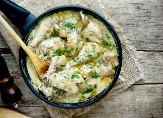 Cum sa prepari reteta clasica de pui cu smantana