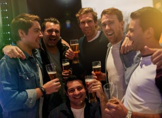 Ce băuturi alegi pentru o seară reușită cu băieții? 7 recomandări
