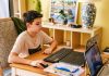 De la primele noțiuni la examene Cambridge: rolul cursurilor de engleză pentru copii